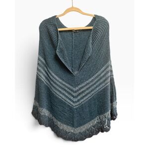 Vertigo Boho Crochet Trim Chevron Teal Poncho Sweater Lace Scalloped Hem Medium